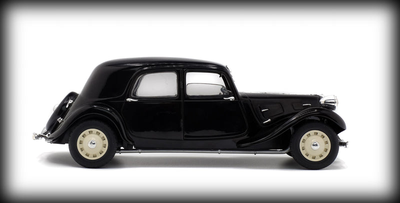 Laad de afbeelding in de Gallery-viewer, &lt;tc&gt;Citroën Traction 7 1937 SOLIDO 1:1835/255&lt;/tc&gt;
