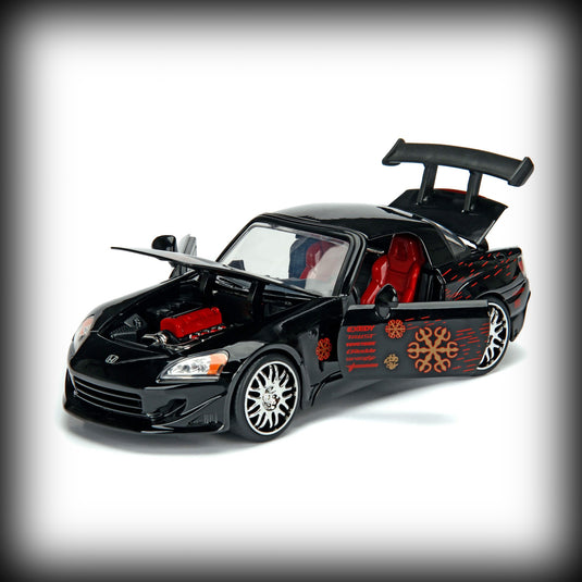 <tc>Honda S2000 2001 JADA 1:24</tc>