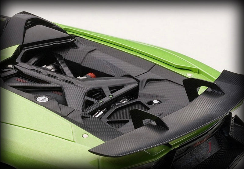 Load image into Gallery viewer, Lamborghini AVENTADOR ROADSTER 2012 AUTOart 1:18
