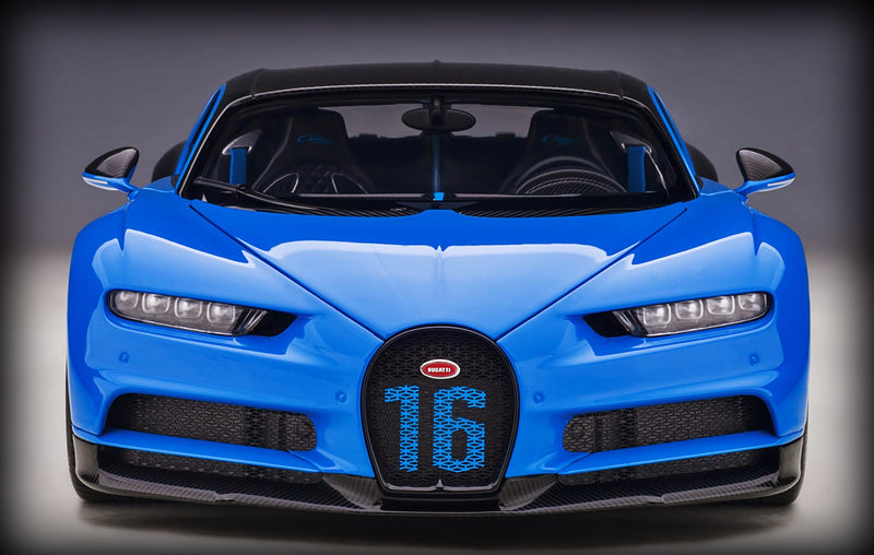 Laad de afbeelding in de Gallery-viewer, Bugatti CHIRON SPORT 2019 AUTOart 1:18 (6789902827625)
