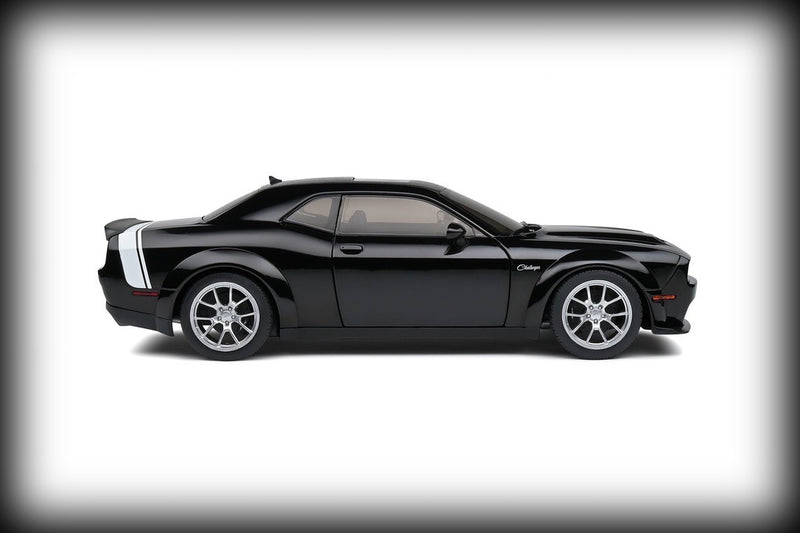 Chargez l&#39;image dans la visionneuse de la galerie, Dodge CHALLENGER SRT WIDEBODY 2023 SOLIDO 1:18
