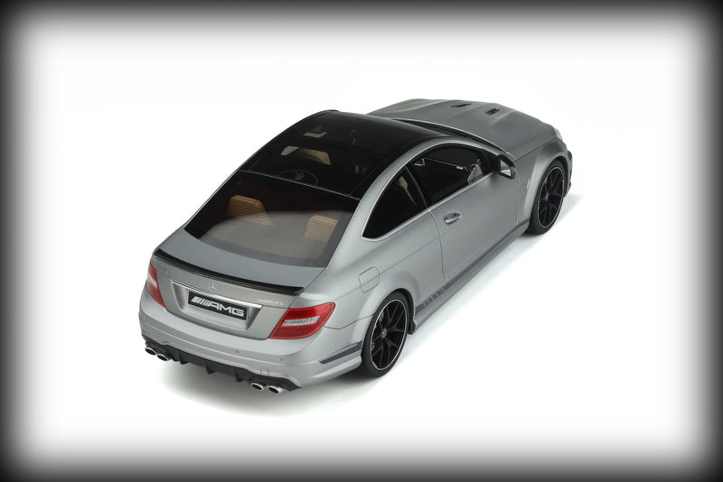 Laad de afbeelding in de Gallery-viewer, &lt;tc&gt;Mercedes Benz C63 AMG EDITION 507 2013 GT SPIRIT 1:18&lt;/tc&gt;
