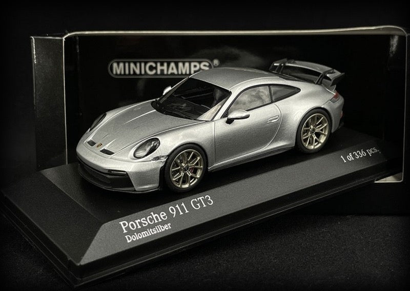 Chargez l&#39;image dans la visionneuse de la galerie, &lt;transcy&gt;Porsche 911 (992) GT3 2020 MINICHAMPS 1:43&lt;/transcy&gt;
