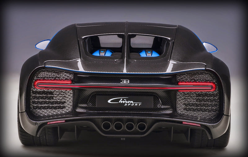 Chargez l&#39;image dans la visionneuse de la galerie, Bugatti CHIRON SPORT 2019 AUTOart 1:18 (6789902827625)
