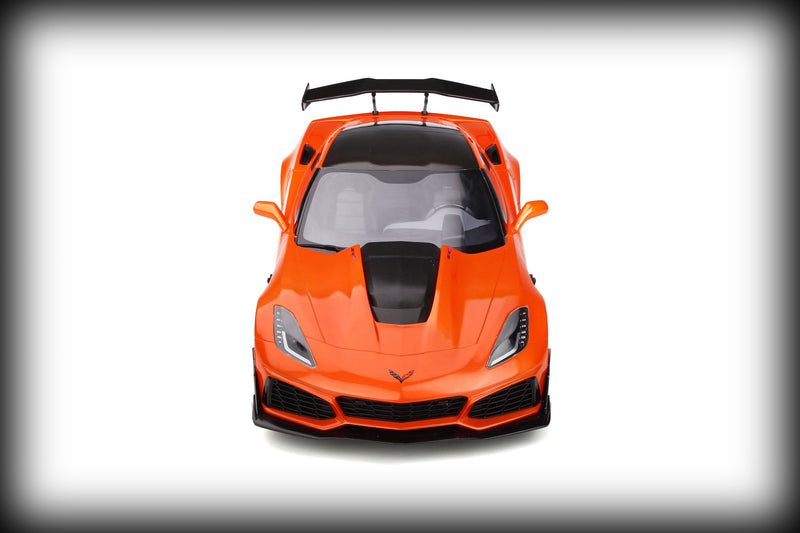 Laad de afbeelding in de Gallery-viewer, &lt;tc&gt;Chevrolet Corvette C7 ZR1 GT SPIRIT 1:12&lt;/tc&gt;
