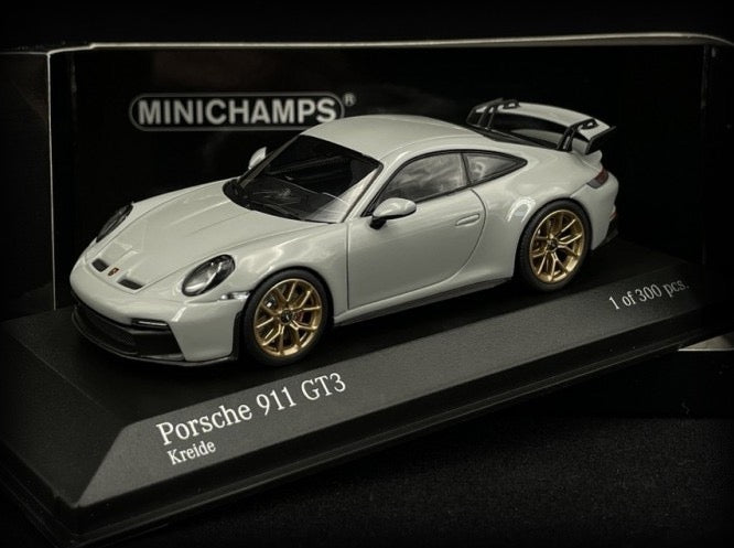 Chargez l&#39;image dans la visionneuse de la galerie, Porsche 911 (992) GT3 2020 MINICHAMPS 1:43 (6802157633641)
