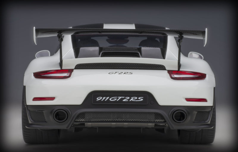 Load image into Gallery viewer, Porsche 911 (991.2) GT2 RS 2017 AUTOart 1:18
