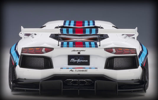 <tc>Lamborghini LIBERTY WALK LB-WORKS AVENTADOR (Martini-editie) AUTOart 1:18</tc>