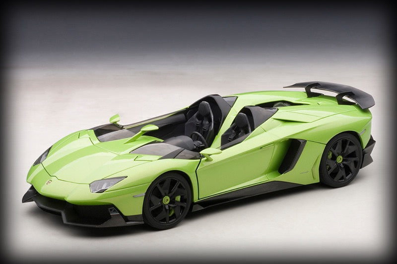 Load image into Gallery viewer, Lamborghini AVENTADOR ROADSTER 2012 AUTOart 1:18
