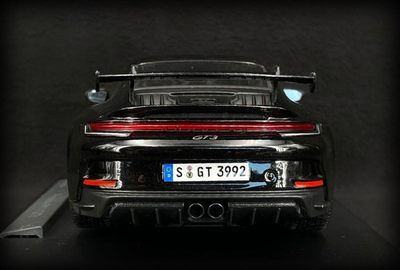 Chargez l&#39;image dans la visionneuse de la galerie, &lt;tc&gt;Porsche 911 GT3 2022 MAISTO 1:18&lt;/tc&gt;
