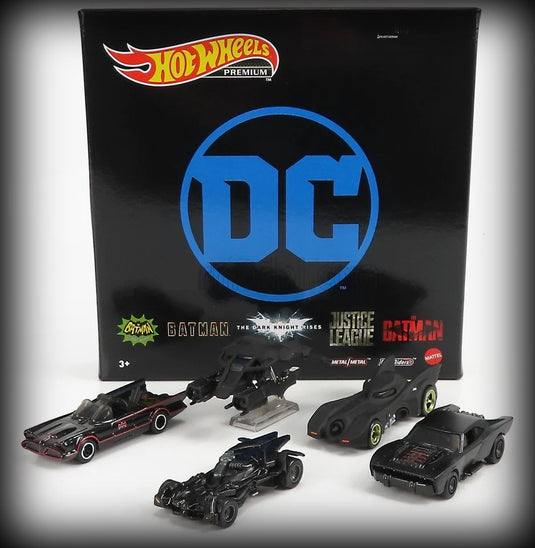 <tc>Coffret de 5 voitures Batman Batmobile HOT WHEELS 1:64</tc>
