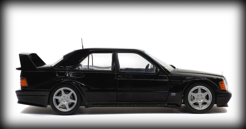 Laad de afbeelding in de Gallery-viewer, &lt;tc&gt;Mercedes-Benz 190 EVO II 1990 SOLIDO 1:18&lt;/tc&gt;
