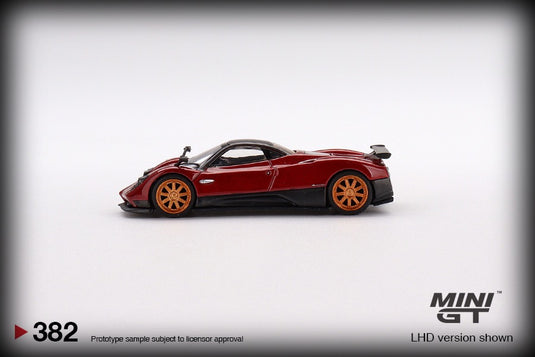 Pagani ZONDA F ROSSO DUBAI MINI GT 1:64