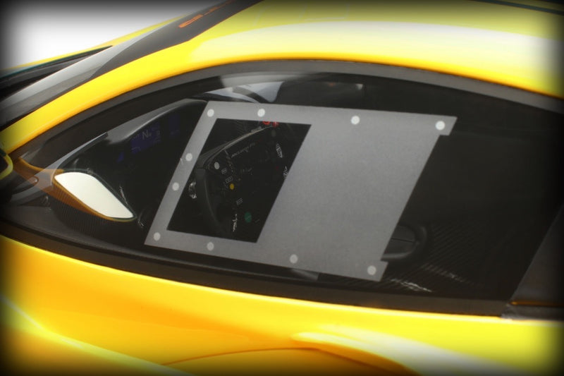 Chargez l&#39;image dans la visionneuse de la galerie, &lt;tc&gt;McLaren P1 GTR Geneva International Motor Show #51 2015 GT SPIRIT 1:8&lt;/tc&gt;
