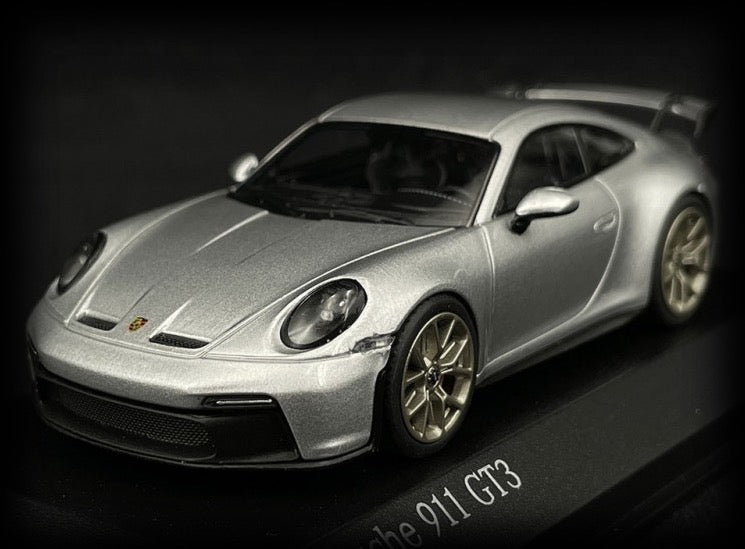 Chargez l&#39;image dans la visionneuse de la galerie, &lt;transcy&gt;Porsche 911 (992) GT3 2020 MINICHAMPS 1:43&lt;/transcy&gt;
