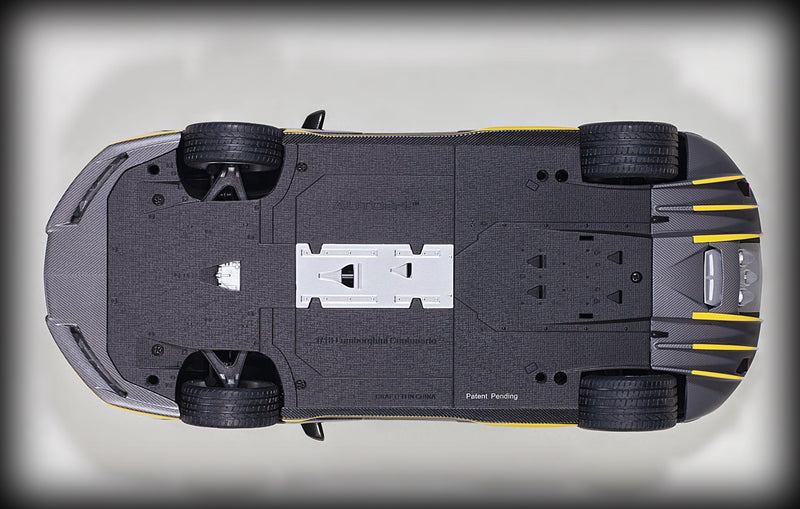 Chargez l&#39;image dans la visionneuse de la galerie, Lamborghini CENTENARIO 2016 Carbon AUTOart 1:18 (6782837522537)
